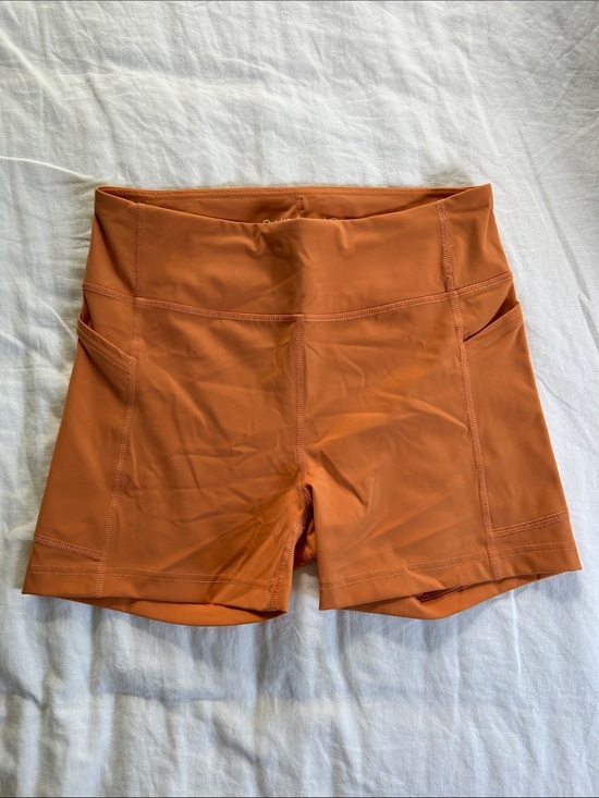Outdoor Voices Pants - Outdoor Voices High-Rise Athletic Shorts in Orange
